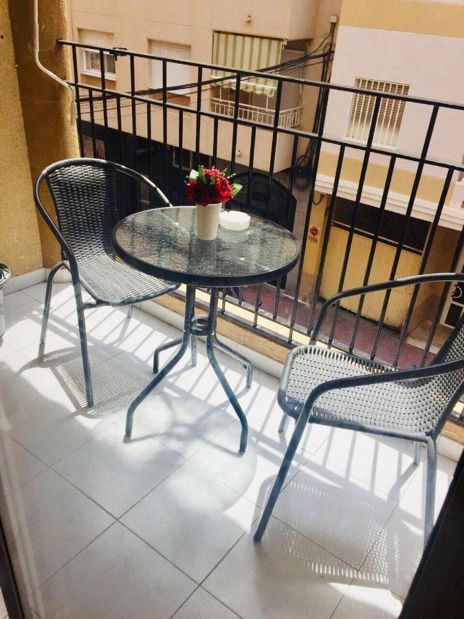 Studio apartment Vicente Blasco Ibáñez, 127 Torrevieja Esterno foto