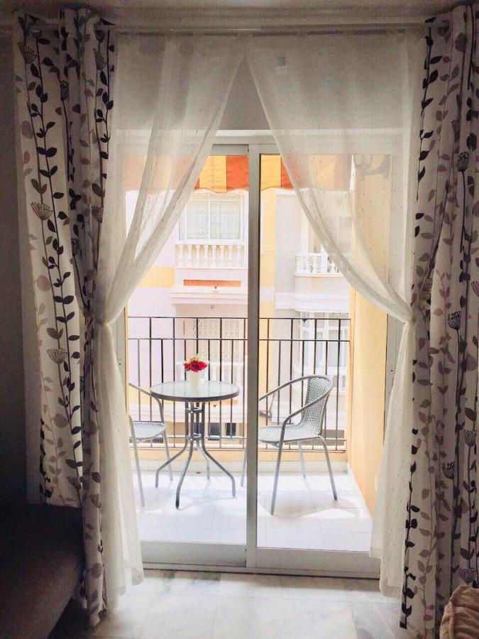 Studio apartment Vicente Blasco Ibáñez, 127 Torrevieja Esterno foto
